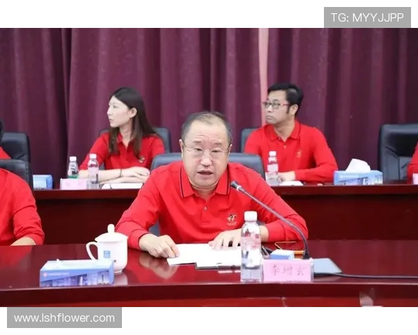 杭州排球队与广州排球队赛后复盘团队协作的成功与不足分析